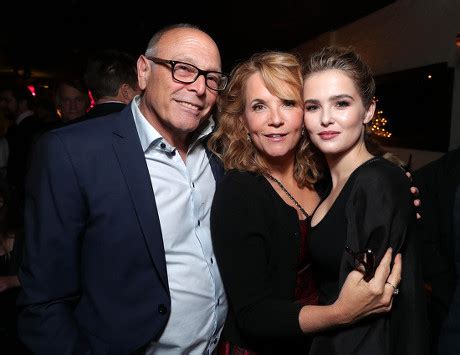 zoey deutch parents